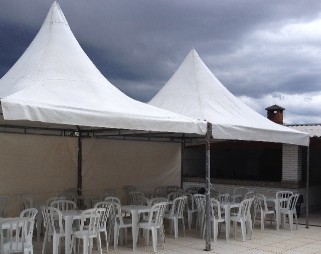 Foto 1 - Locação de tendas para festa zona norte